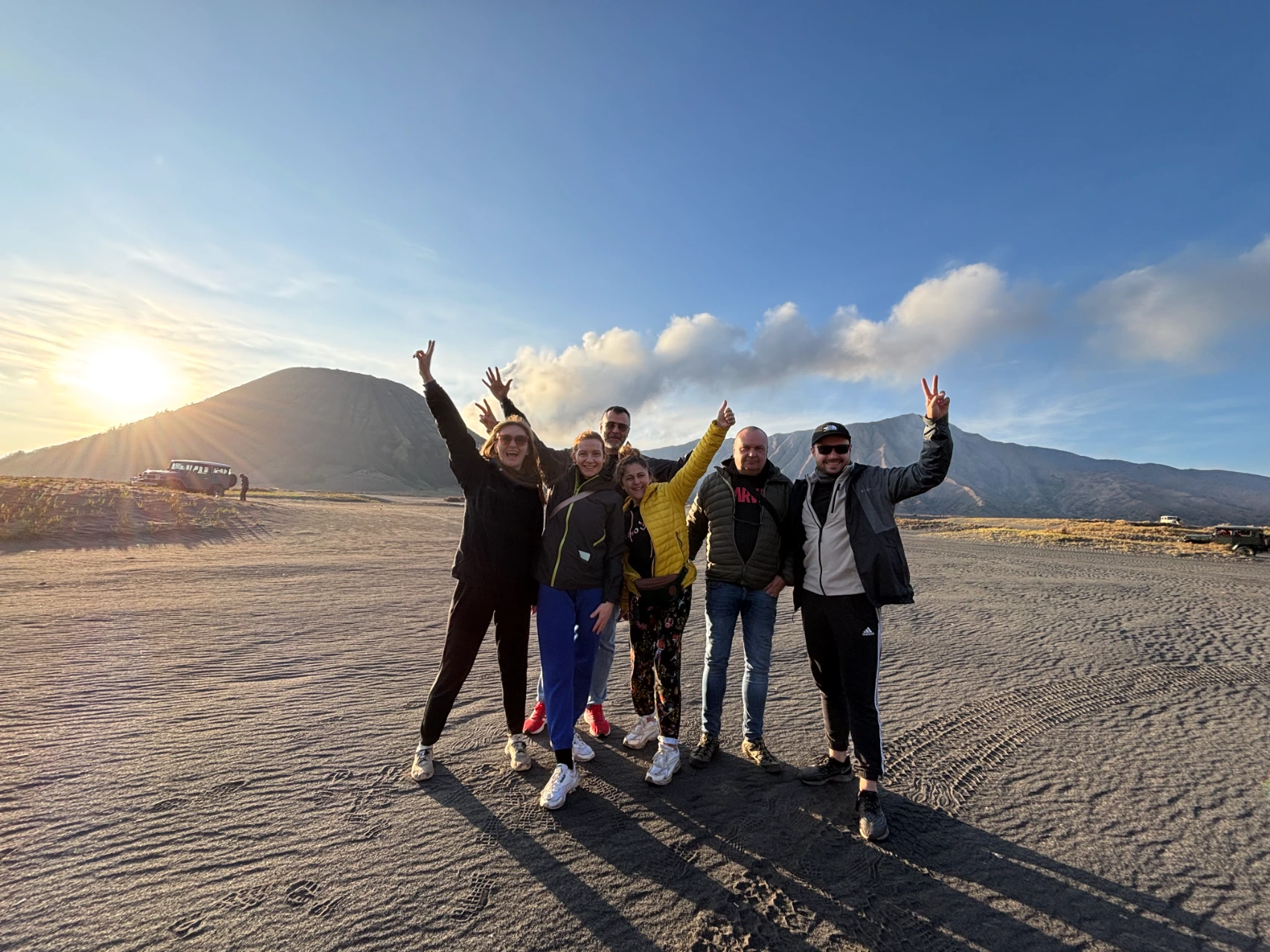 Ekipa przy wulkanie Bromo Indonezja